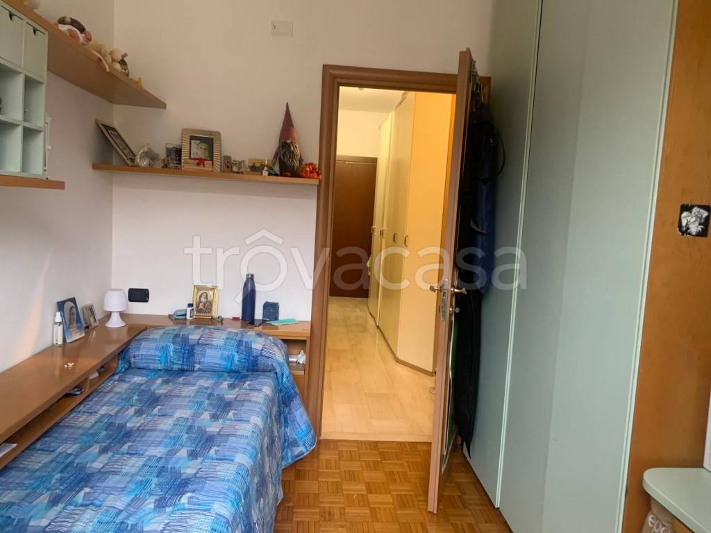 appartamento in vendita a Milano in zona Dergano