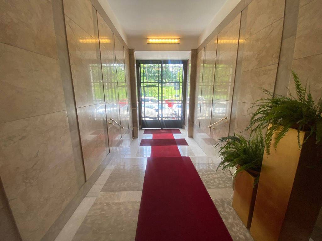 appartamento in vendita a Milano in zona Porta Venezia