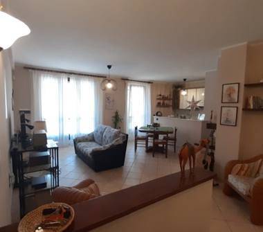 appartamento in vendita a Milano in zona Famagosta