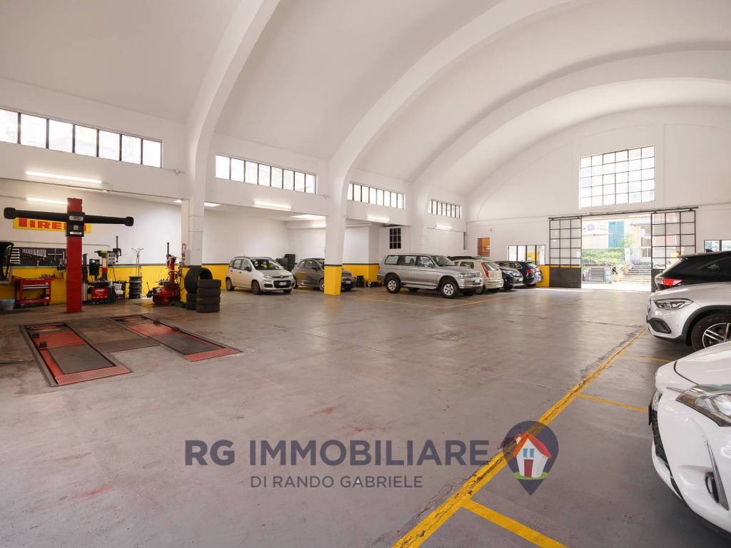 negozio in vendita a Milano in zona Turro