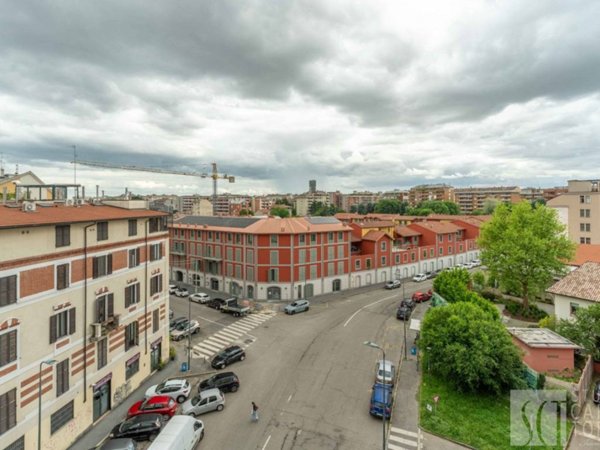 appartamento in vendita a Milano in zona Barona