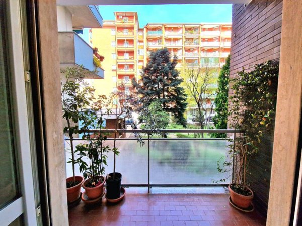 appartamento in vendita a Milano in zona Barona