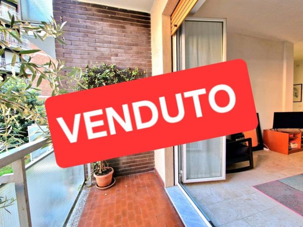 appartamento in vendita a Milano in zona Famagosta