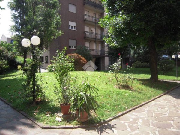 appartamento in vendita a Milano in zona Affori