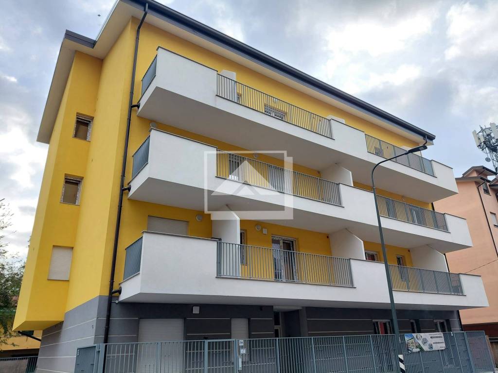 appartamento in vendita a Milano in zona Ponte Lambro