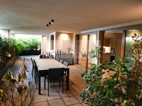 appartamento in vendita a Milano in zona Isola