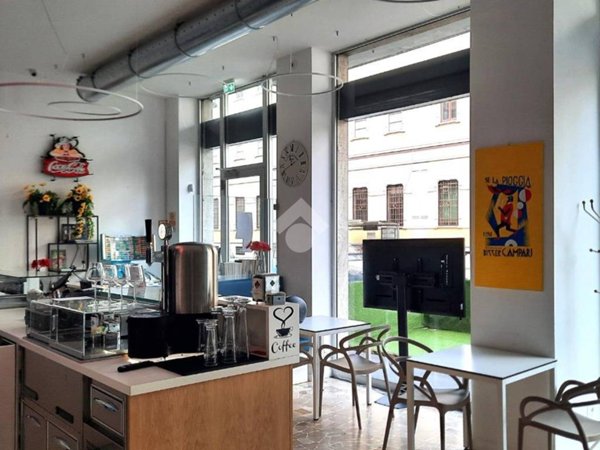 negozio in vendita a Milano in zona Casoretto