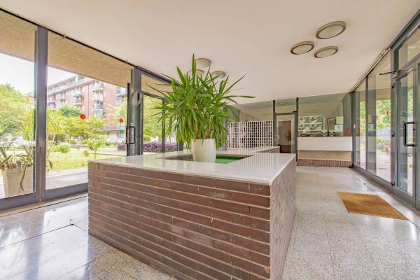 appartamento in vendita a Milano in zona Famagosta