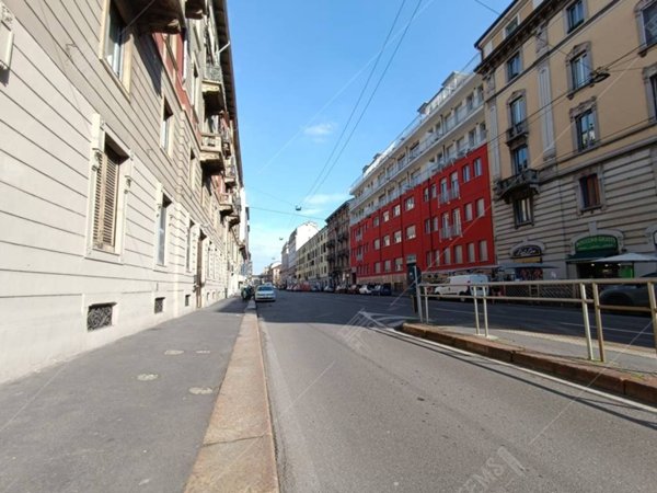 negozio in vendita a Milano in zona Bocconi