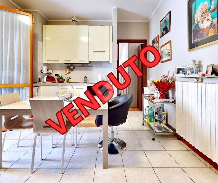appartamento in vendita a Milano in zona Città Studi