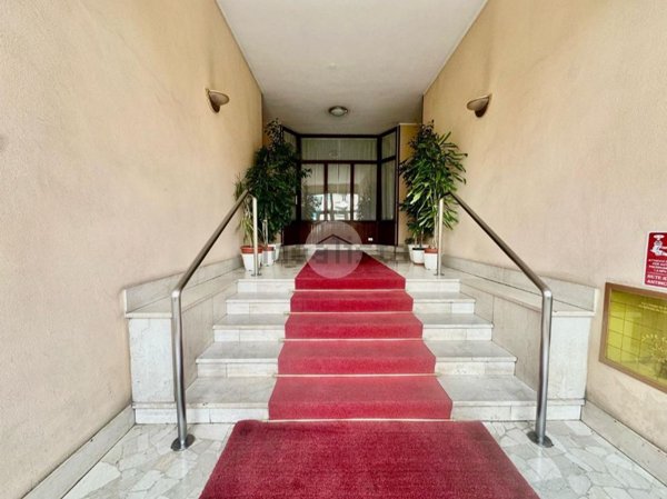 appartamento in vendita a Milano in zona Famagosta