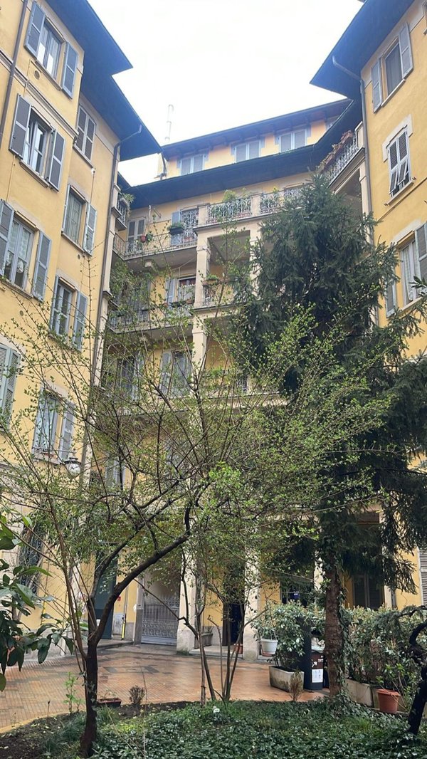 appartamento in vendita a Milano in zona Isola