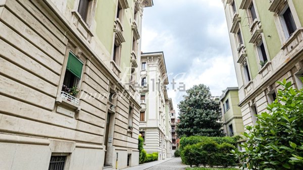 appartamento in vendita a Milano in zona Isola