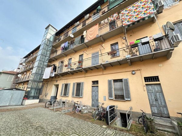 appartamento in vendita a Milano in zona Vigentino