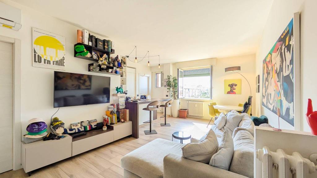 appartamento in vendita a Milano in zona Piazzale Lodi