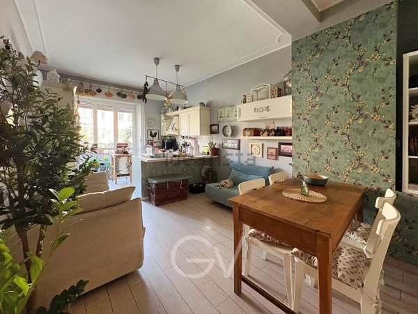 appartamento in vendita a Milano in zona Porta Volta