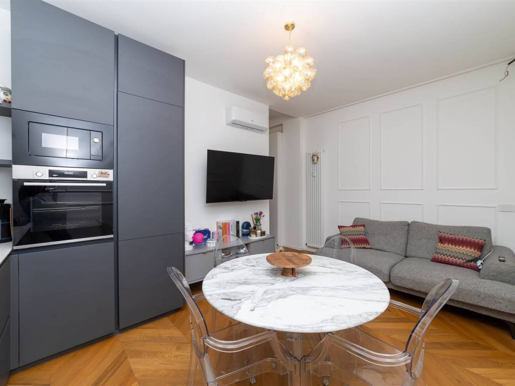 appartamento in vendita a Milano in zona Città Studi