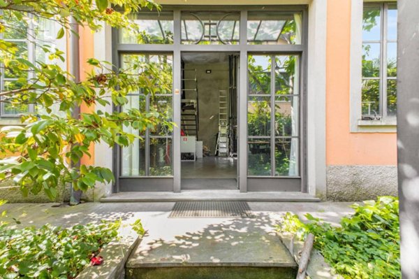 appartamento in vendita a Milano in zona Morivione