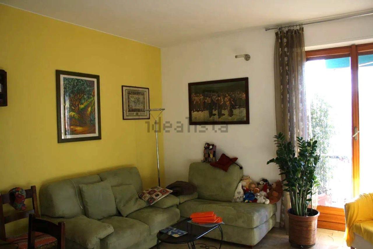 appartamento in vendita a Milano in zona Restocco Maroni