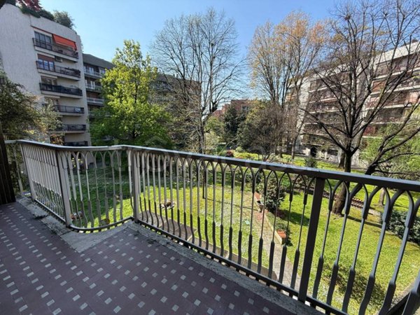 appartamento in vendita a Milano in zona Vigentino