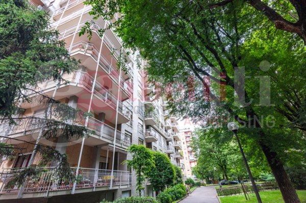 appartamento in vendita a Milano in zona Famagosta