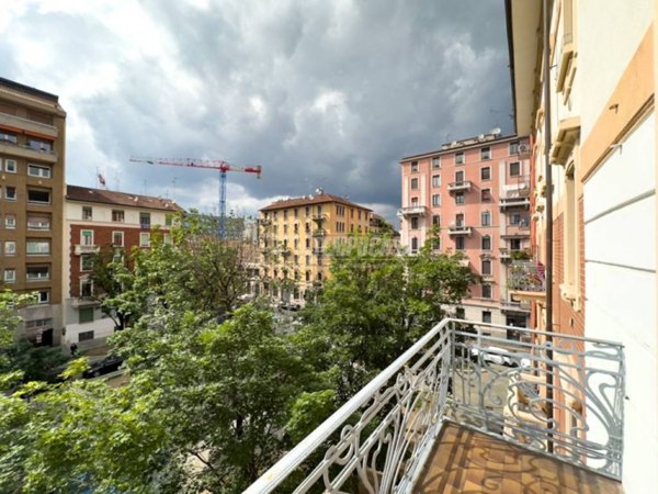 appartamento in vendita a Milano in zona Isola