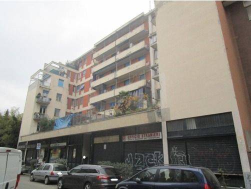 appartamento in vendita a Milano in zona Famagosta
