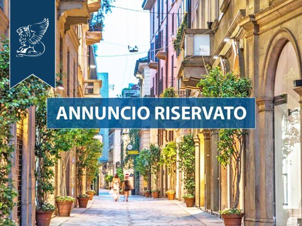 appartamento in vendita a Milano in zona Porta Nuova