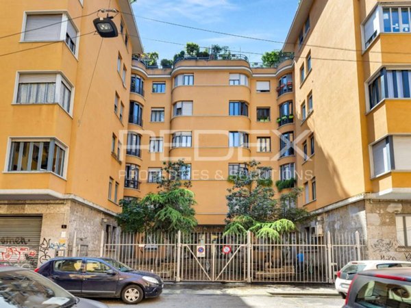 appartamento in vendita a Milano in zona Porta Venezia