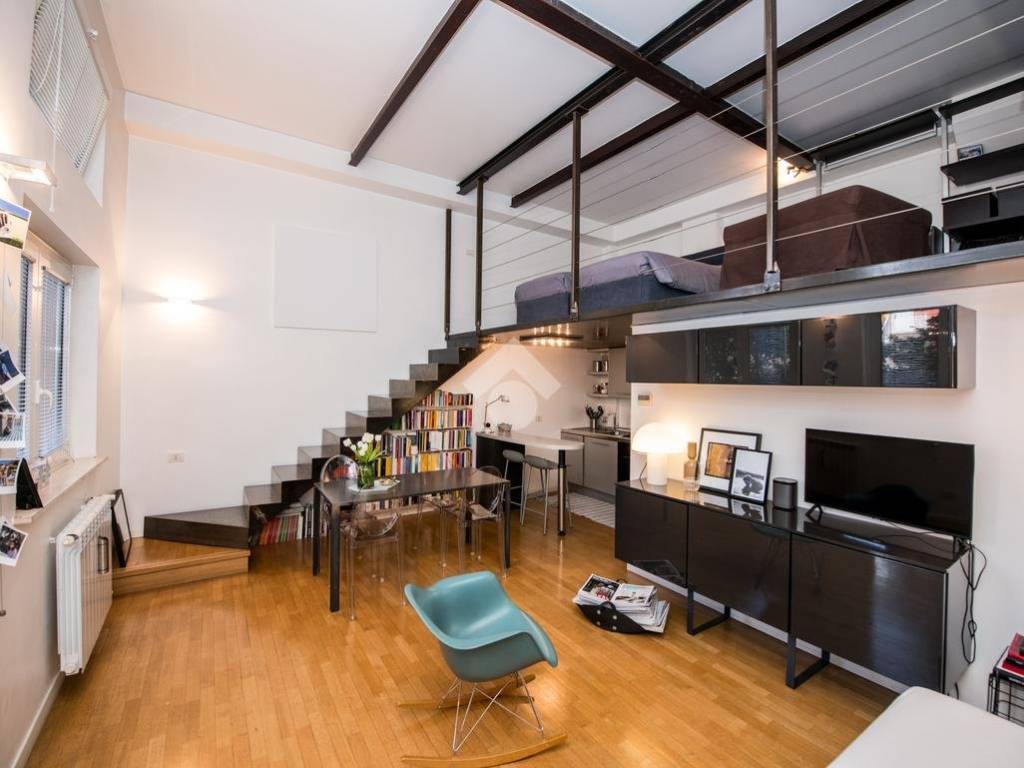 appartamento in vendita a Milano in zona Città Studi