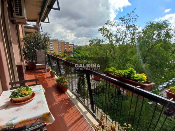 appartamento in vendita a Milano in zona Barona