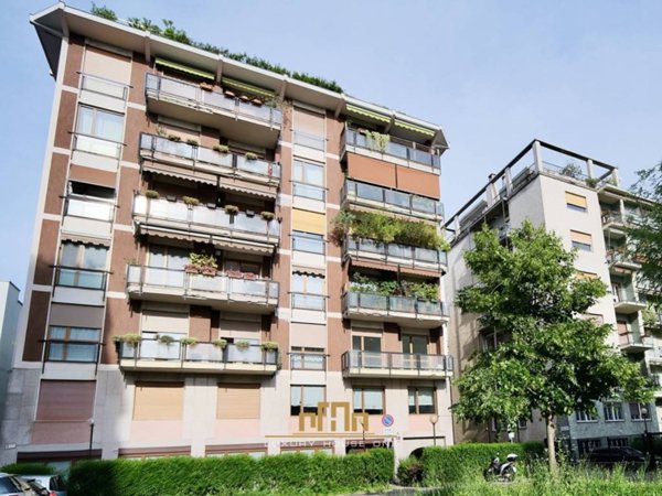 appartamento in vendita a Milano in zona Porta Garibaldi