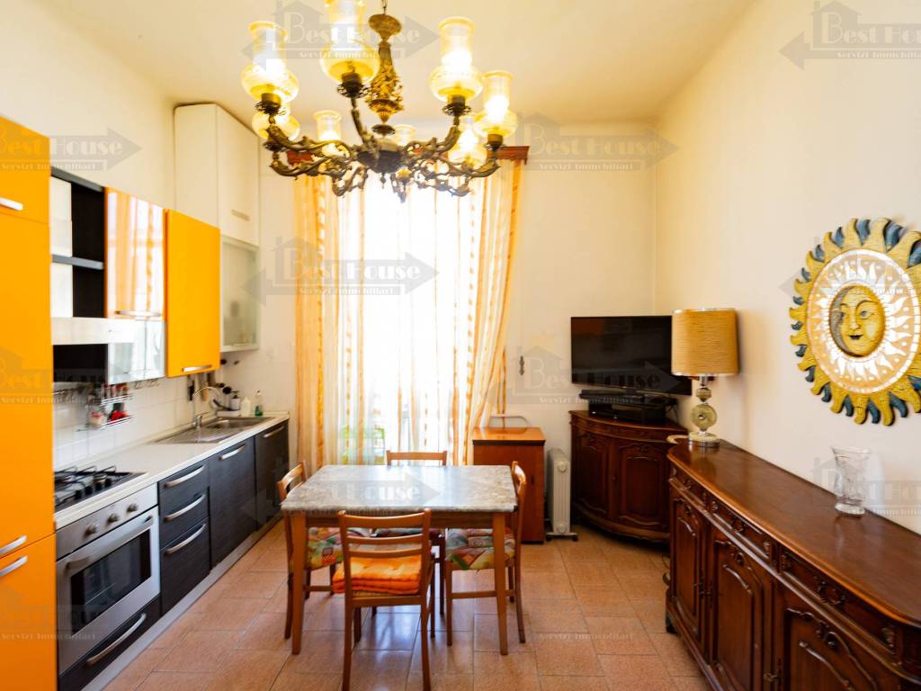 appartamento in vendita a Milano in zona Città Studi