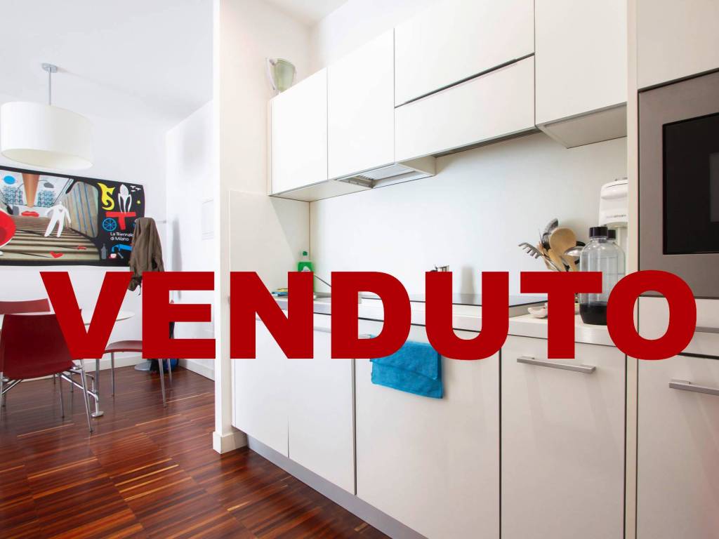 appartamento in vendita a Milano in zona Bocconi