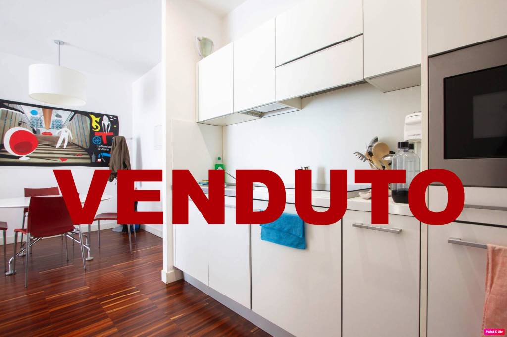 appartamento in vendita a Milano in zona Bocconi