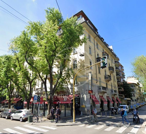 appartamento in vendita a Milano in zona Sempione