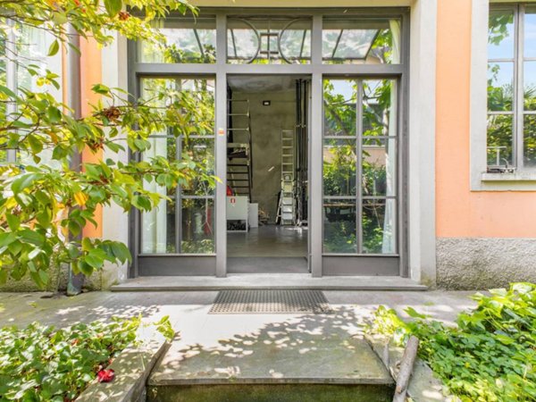 appartamento in vendita a Milano in zona Vigentino