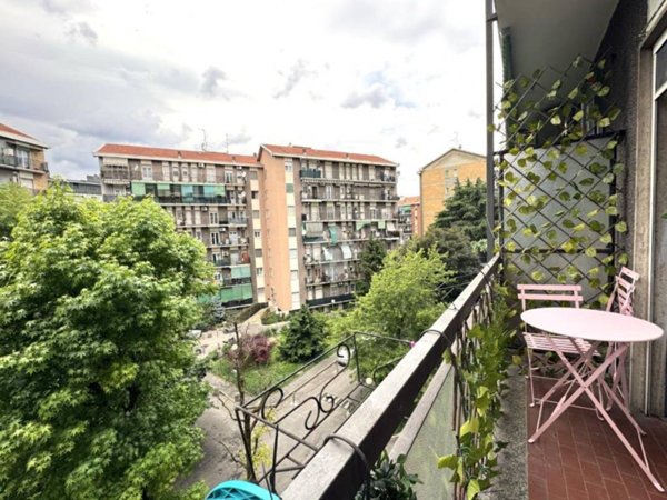 appartamento in vendita a Milano in zona Corvetto