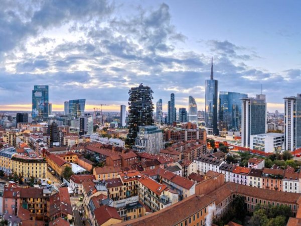appartamento in vendita a Milano in zona Porta Nuova