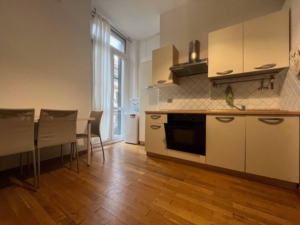 appartamento in vendita a Milano in zona Centro Direzionale