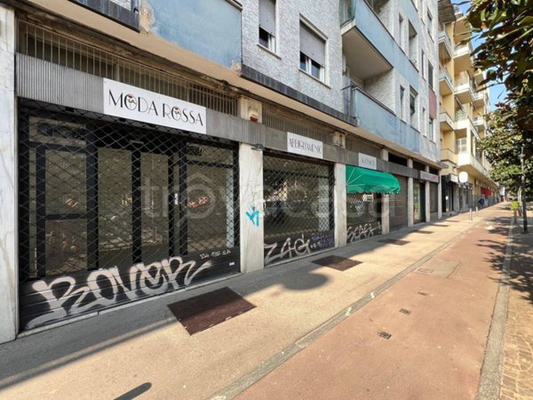 negozio in vendita a Milano
