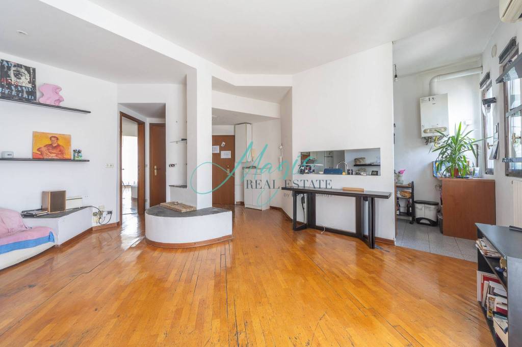 appartamento in vendita a Milano in zona Città Studi