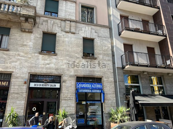 negozio in vendita a Milano in zona Porta Romana