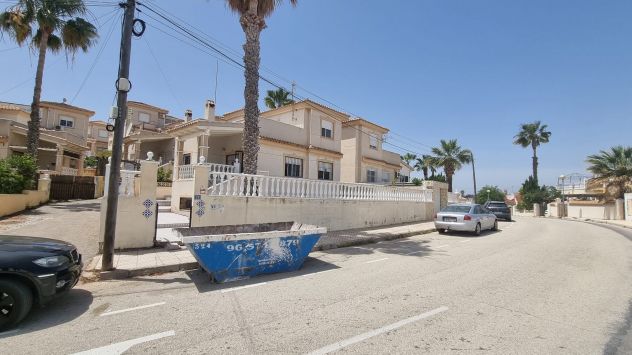 casa indipendente in vendita a Milano in zona Porta Venezia