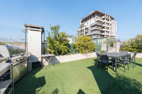 appartamento in vendita a Milano in zona Vigentino