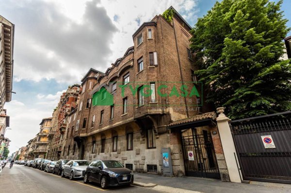 appartamento in vendita a Milano in zona Porta Venezia