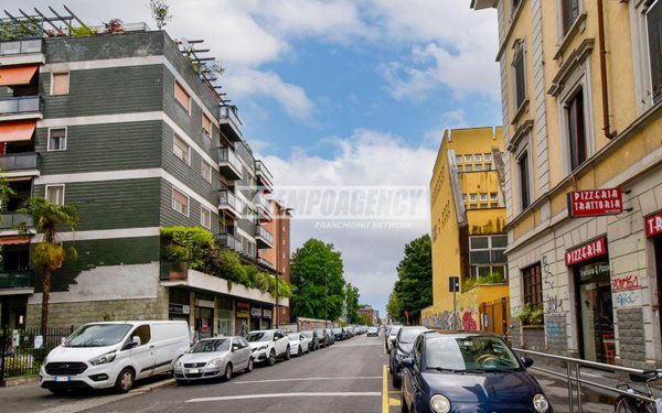 appartamento in vendita a Milano in zona Porta Genova
