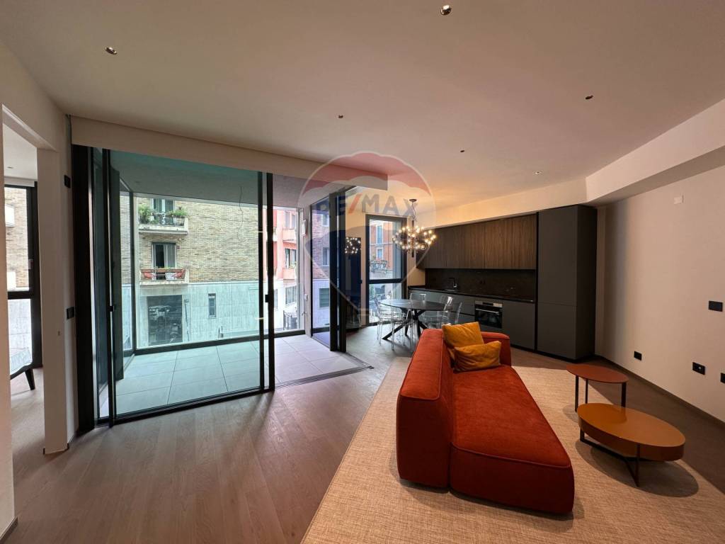 appartamento in vendita a Milano in zona Città Studi