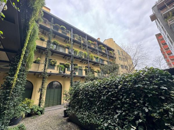 appartamento in vendita a Milano in zona Sempione