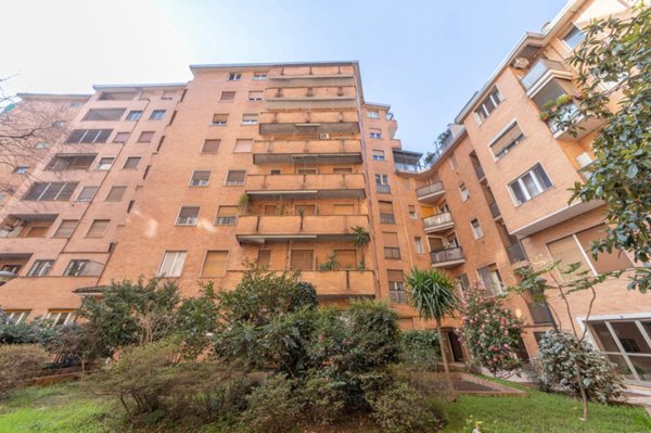 appartamento in vendita a Milano in zona Vigentino